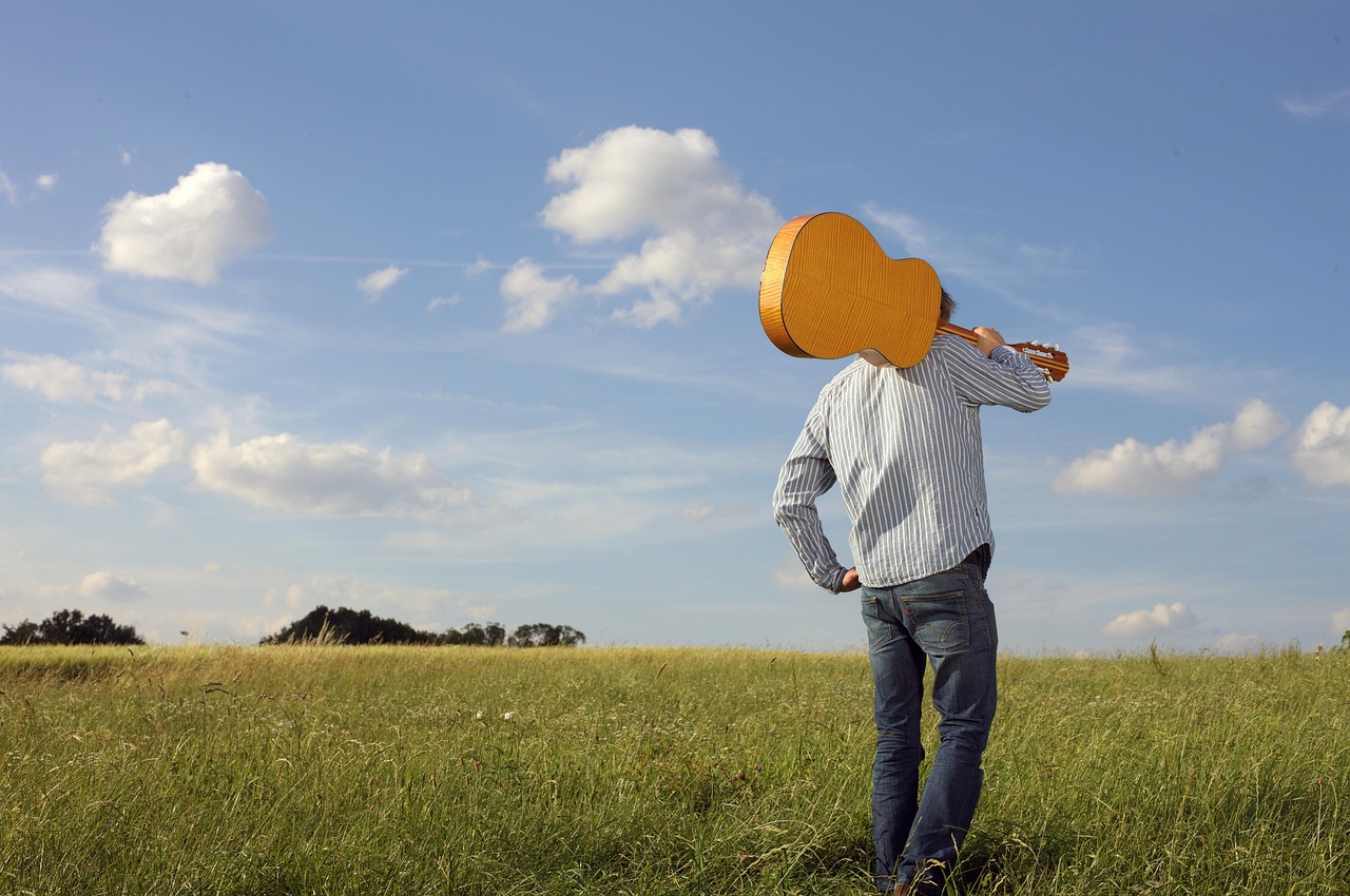 How to Make Friends as an Adult and Build Strong Friendships