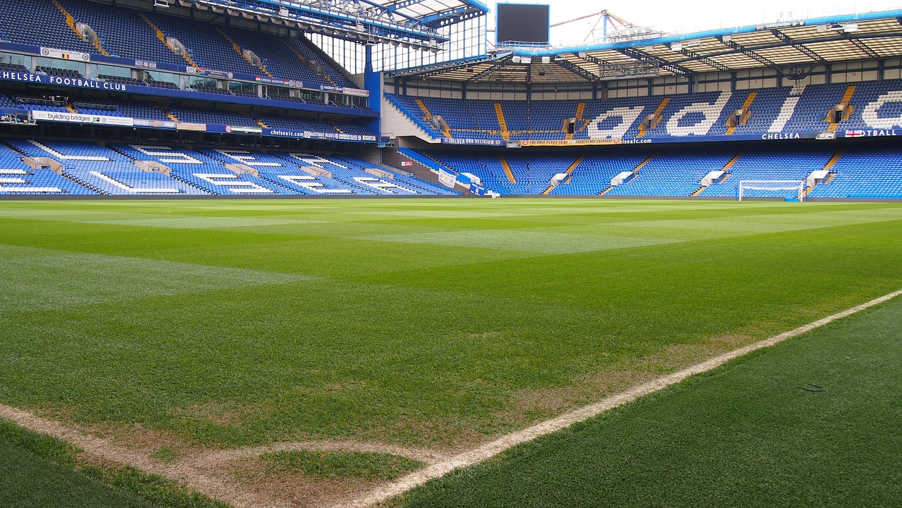 Leicester have signed Chelsea teenager Golding