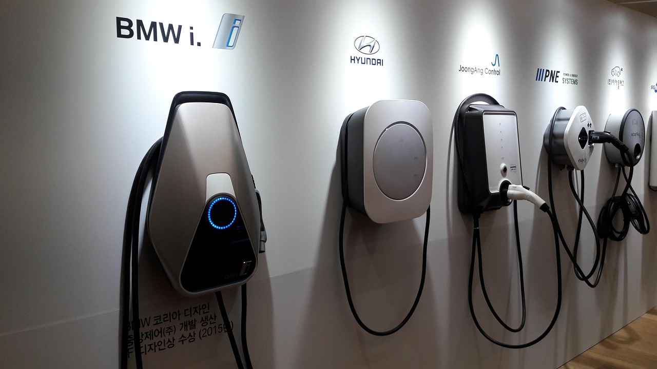 Will Electric Cars Replace Traditional Vehicles in the Gulf?
